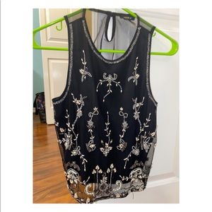 Cute accent forever 21 top!